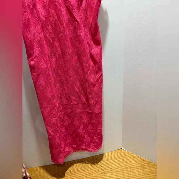 Vintage vanity fair hot pink Pink Lace Slip Dress size 32 small - Picture 4 of 9